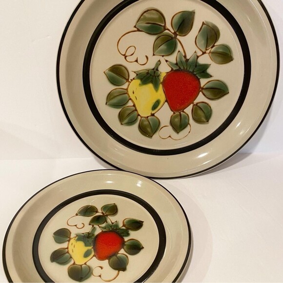 Vintage Sears Strawberry Stoneware Plate Sets - Picture 2 of 6